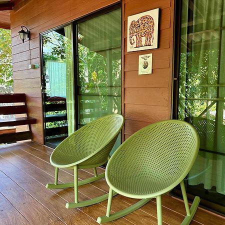 Maewin Guesthouse And Resort Ban Huai Rin Buitenkant foto